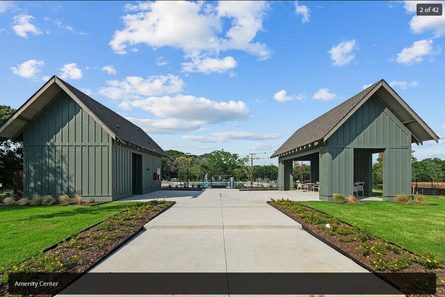 Building Photo - 13120 Yellowstone Way