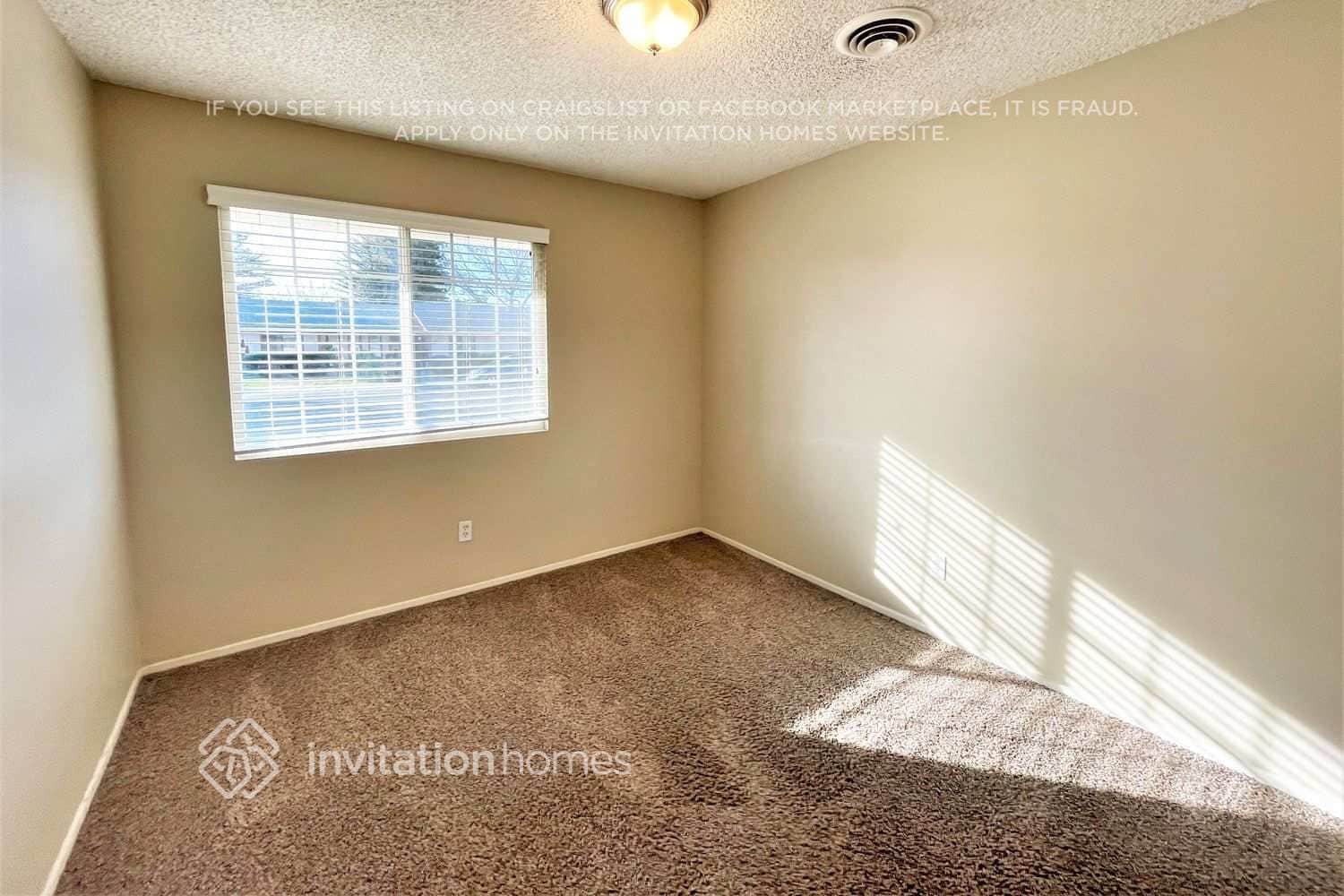 Building Photo - 908 Mesa Verde