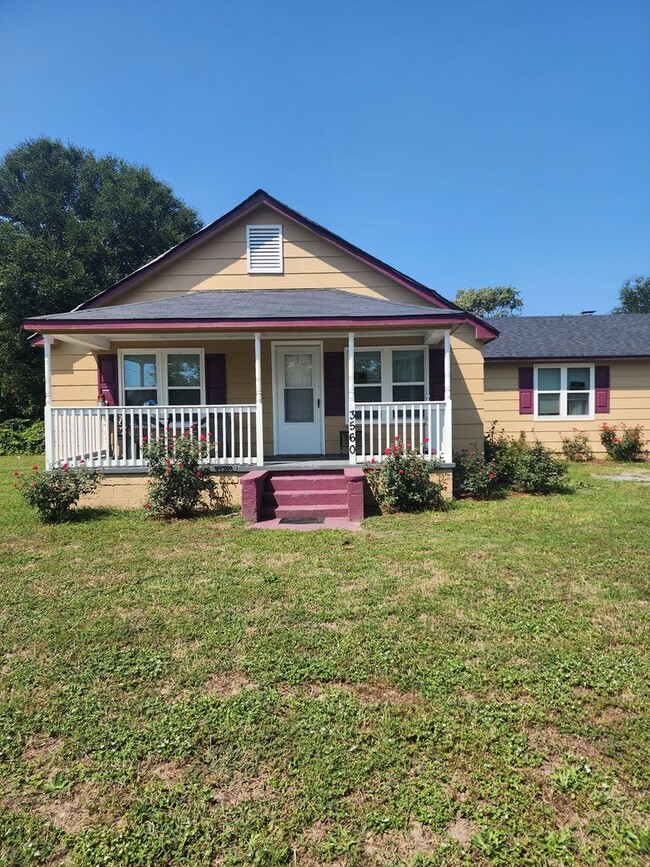 Primary Photo - Peaceful residence in Eastern Fayetteville