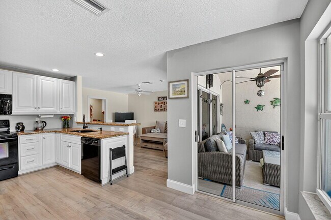 Building Photo - 7362 Ashley Shores Cir