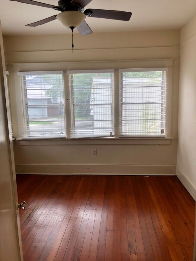 Building Photo - 2BR/1BA - Walk to Bayou St John