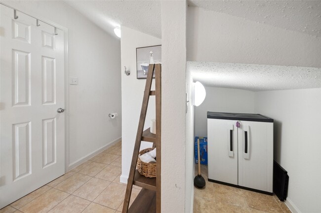 Building Photo - 1105 Tulane St