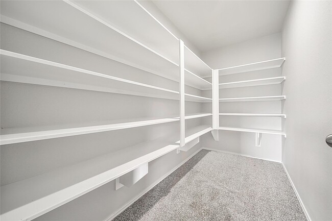 Building Photo - 9295 Inland Leather Ln