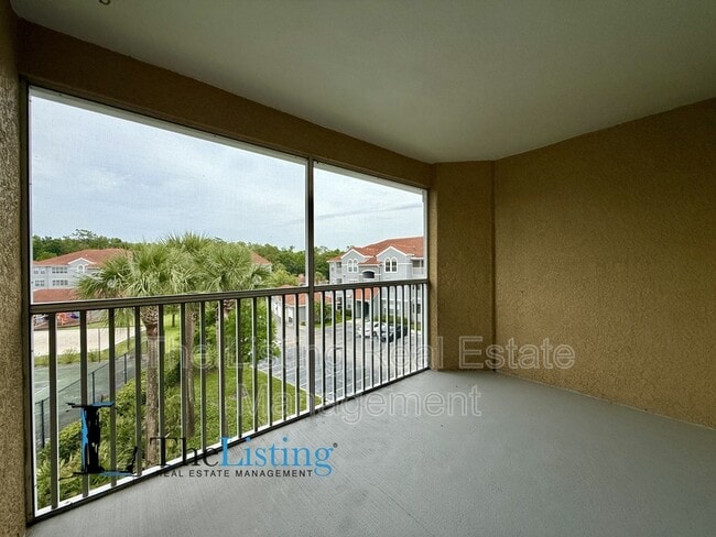 Building Photo - 18001 Richmond Pl Dr
