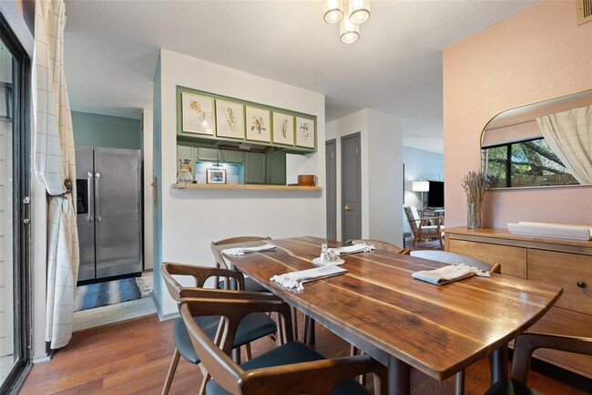 Building Photo - 4159 Steck Ave