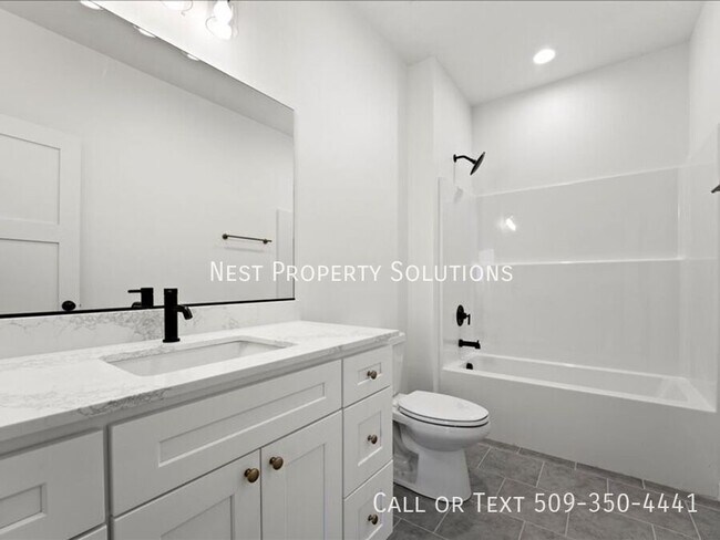 Building Photo - 13436 Rd 4 NE