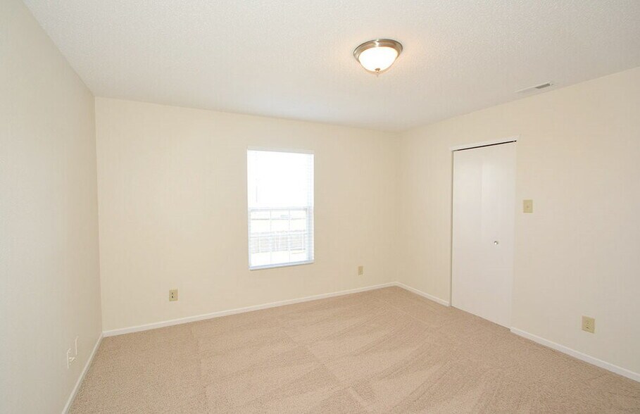 Building Photo - 7770 Brandenburg Way