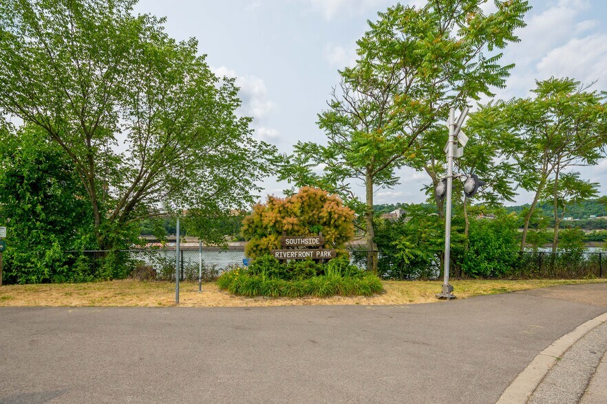 Building Photo - 1720 Merriman Ct