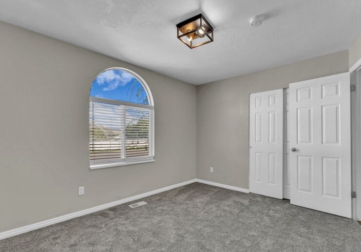 Building Photo - 14768 S 2700 W