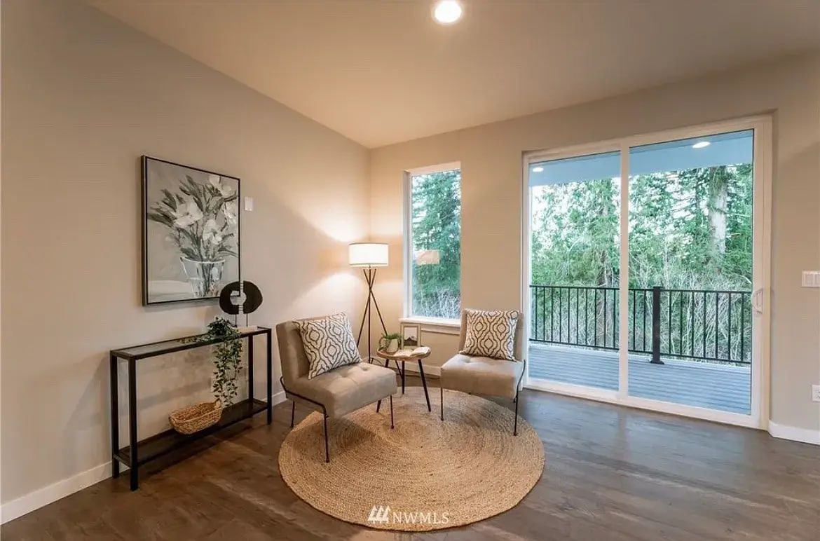 Building Photo - 11031 14th Pl SE