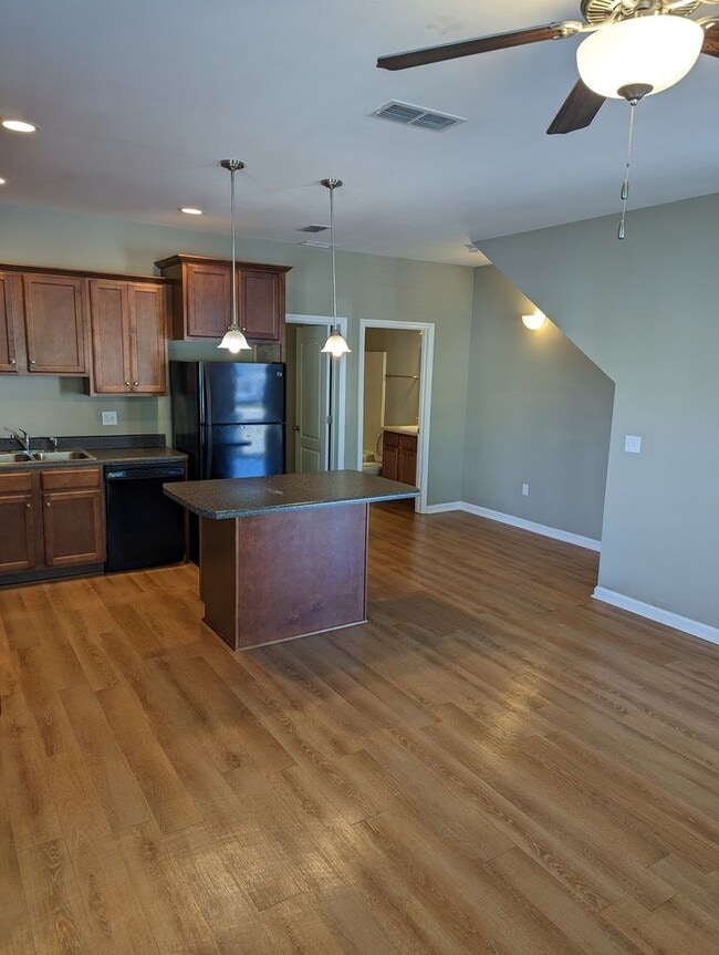 Building Photo - Available for Immediate Occupancy