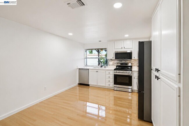 Building Photo - 9699 Rudway Ct