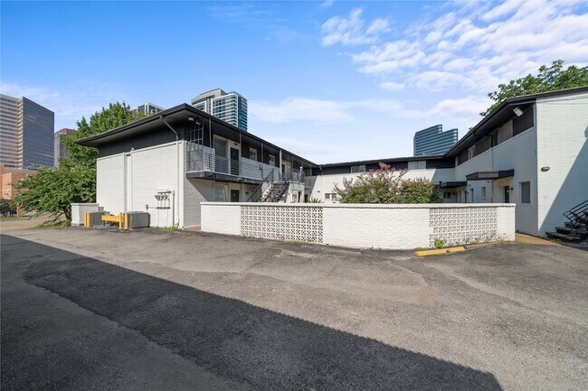 Building Photo - 5123 Del Monte Dr