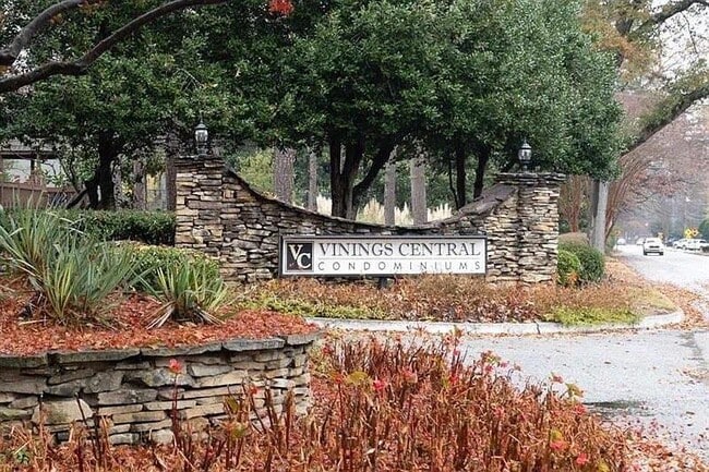 Building Photo - 4630 Vinings Central Run SE