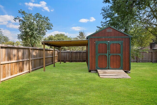 Building Photo - 13114 Pantano Dr