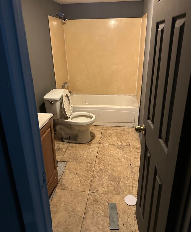 Building Photo - 809 George Kersh Dr