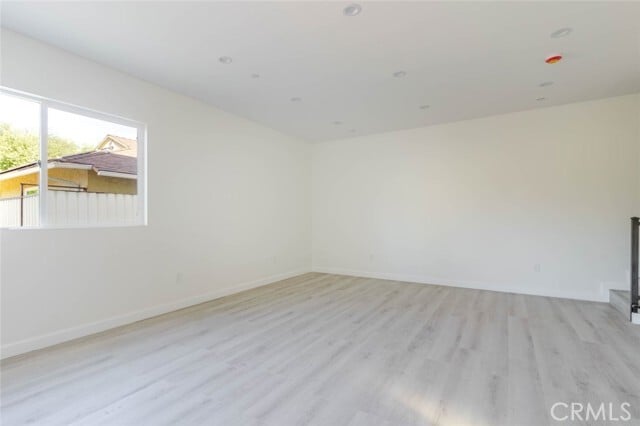 Building Photo - 17428 Roscoe Blvd