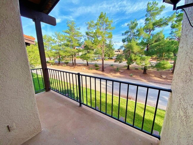 Building Photo - CONDO - OAK CREEK ESTADOS - VILLAGE OF OAK CREEK