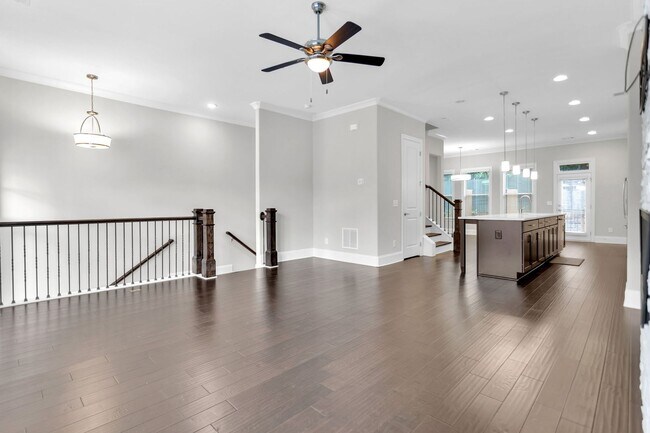 Building Photo - Stunning Executive Townhome in Gated Brook...