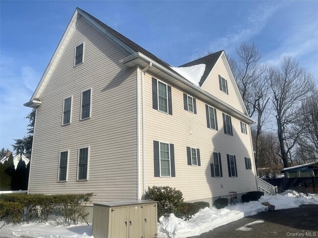 Building Photo - 30 High St