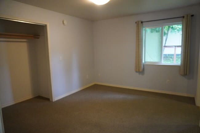 Building Photo - 1705 Resurrection Blvd