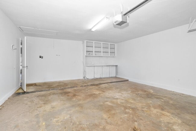 Building Photo - 3127 Wagon Trail Dr