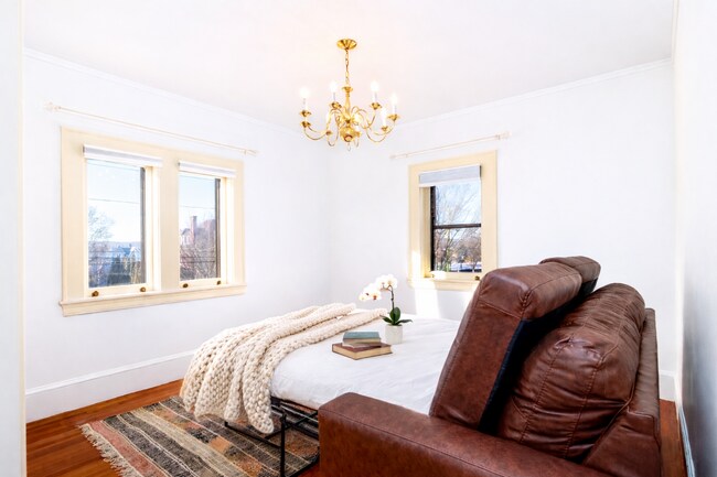 Building Photo - 671 Prospect St