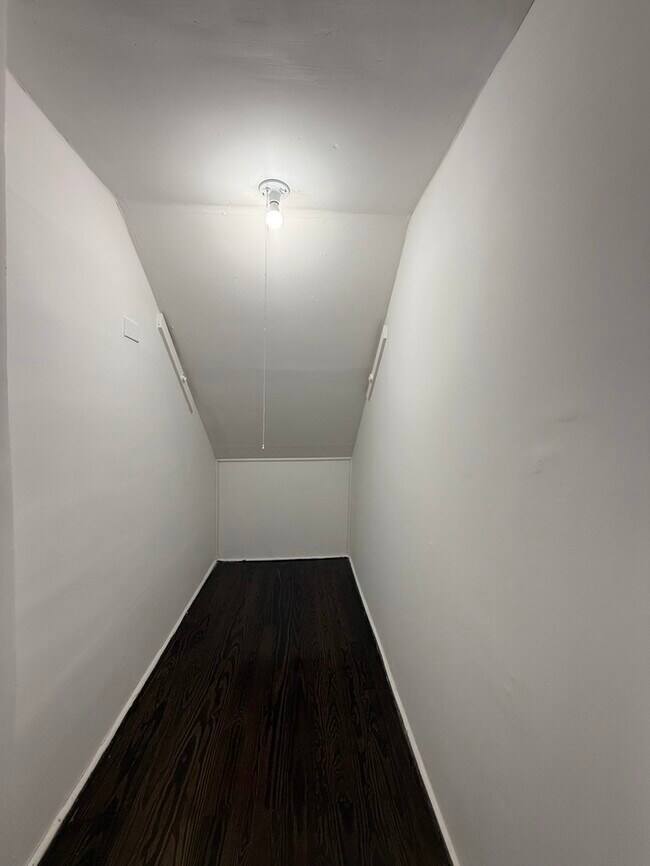 Building Photo - 255 Kawameeh Dr