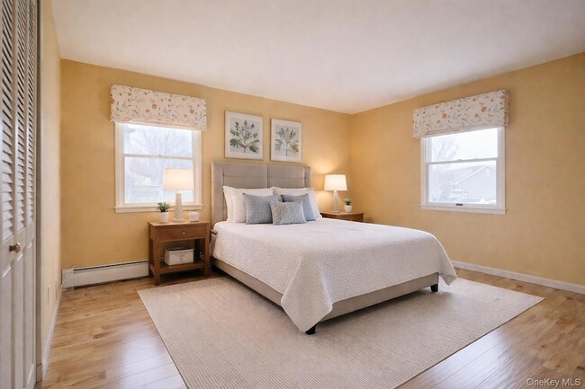 Building Photo - 18 Strathmore Village Dr