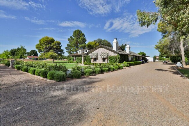 Building Photo - 2672 E Mesquite St