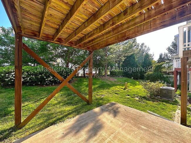 Building Photo - 701 Kirkeenan Cir
