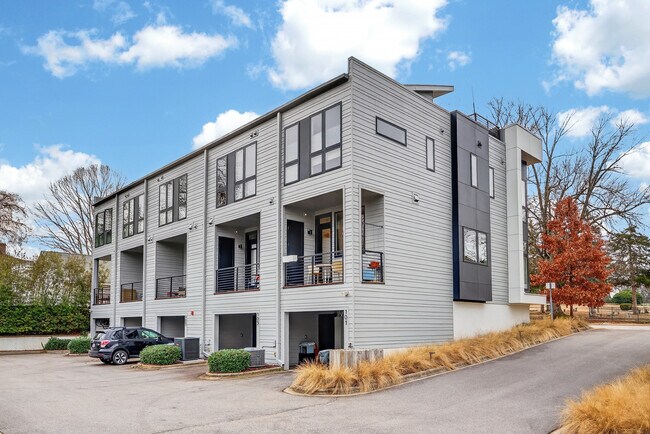 Building Photo - 537 New Bern Ave