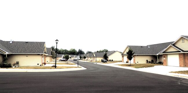 Building Photo - Ruby Circle Court - Building H *