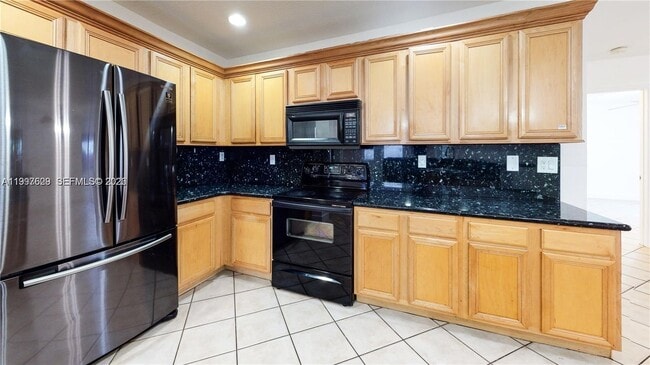 Building Photo - 10873 NW 53rd Ln