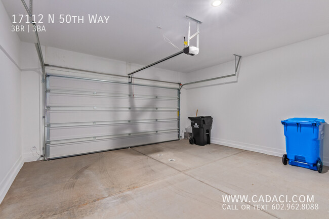 Building Photo - 17112 N 50th Way