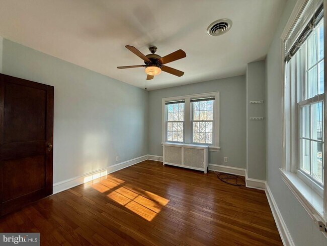 Building Photo - 1401 N Grant Ave