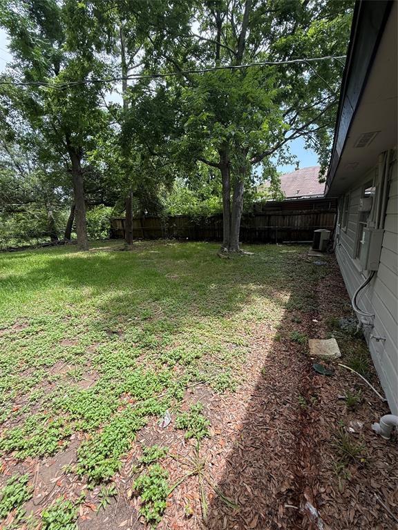Building Photo - 11707 Segrest Dr