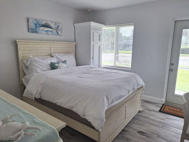 Building Photo - NSB FURNISHED EFFICIENCY UNIT-ALL UTILITIE...