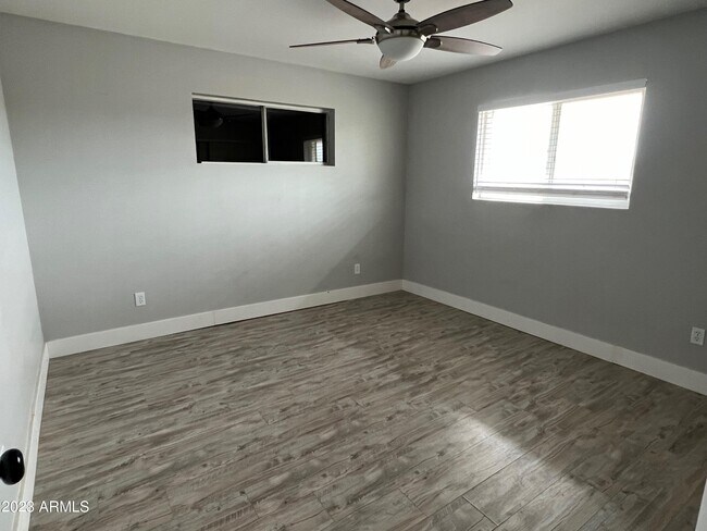 Building Photo - 47331 N Meander Rd