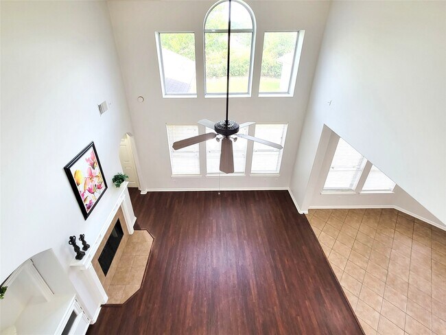 Building Photo - 17715 Laguna Trail Dr
