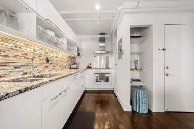 Building Photo - 199 14th St NE