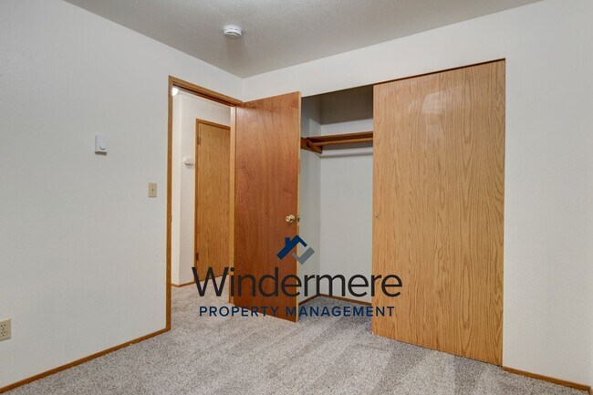 Building Photo - 1505: 4156 Cabrini Ct