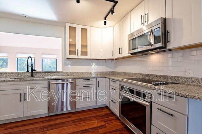 Building Photo - 7501 Daugherty St