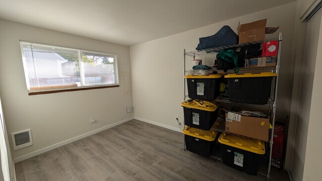 Building Photo - 2912 R St