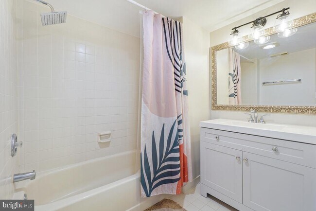 Building Photo - 2100 Langston Blvd.