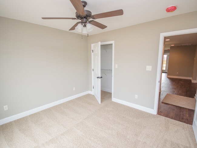 Building Photo - 25260 Everblake Dr