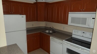 Building Photo - 10749 - Menkin LOJ 7-104 Condo