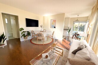 Building Photo - Charming 1Bed 1Bath in the Heart of Silver...