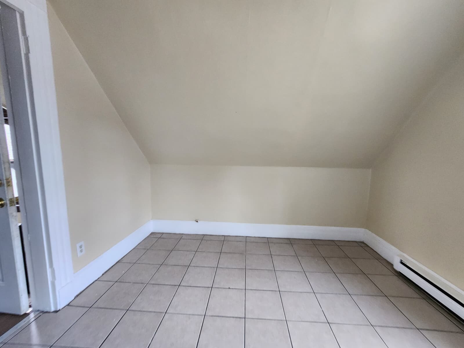 Building Photo - 170 Sherman Ave