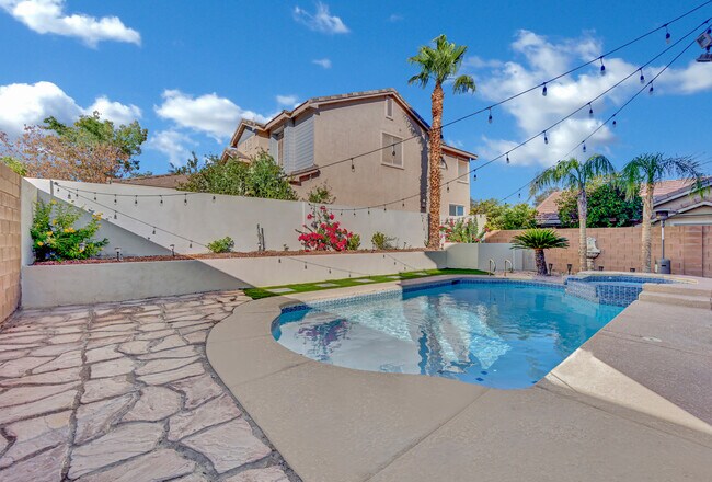 Building Photo - 10336 Early Morning Ave